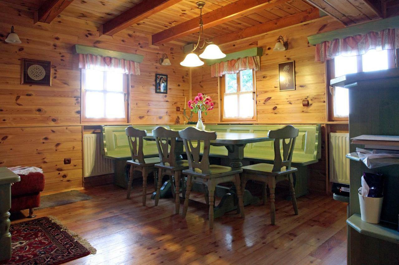 Natural Wooden Sweetheart Padeski Vrh Extérieur photo